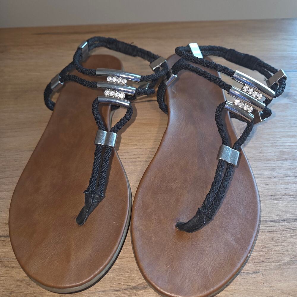 Madden girl Black Thong Sandals Silver Rhinestone Metal 7
